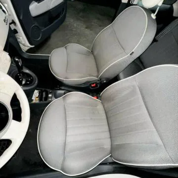 Avant — Nettoyage de sièges automobile