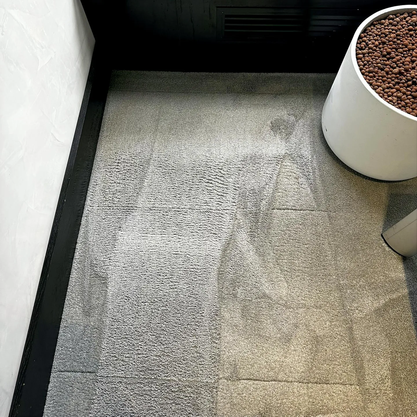 Après — Moquette en zone de passage